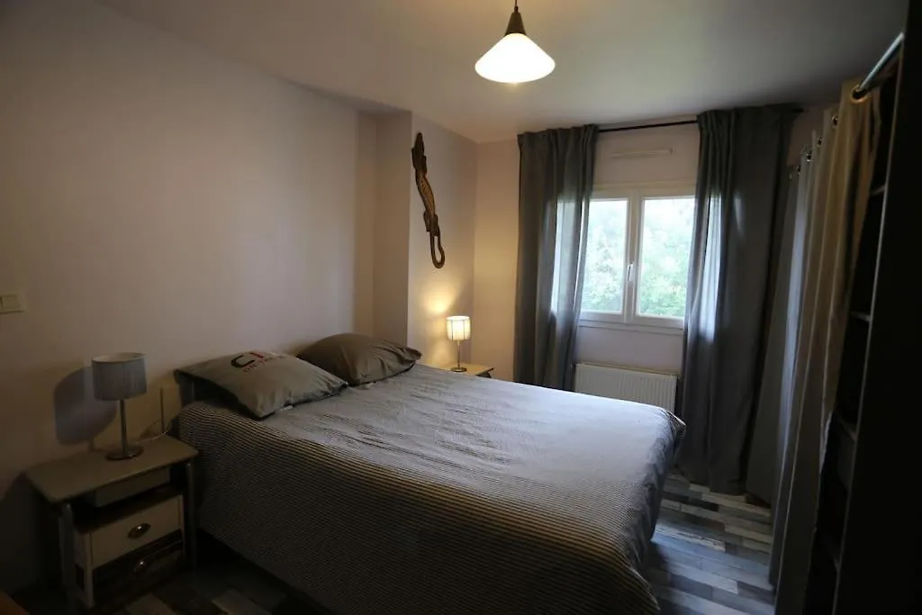 Jolie Maison Sauna Piscine Brest 0*,  France